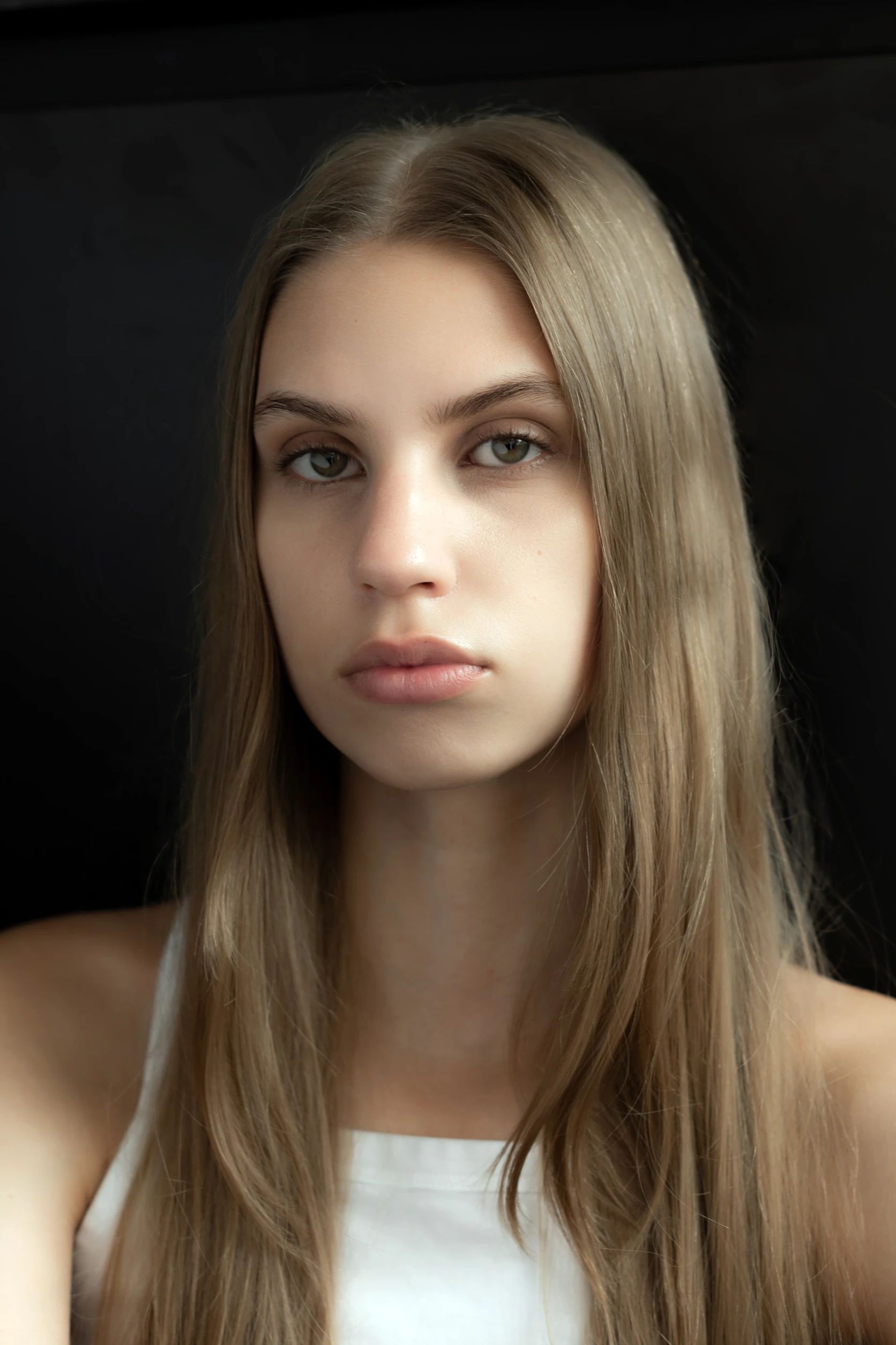 Yvonne  - Portfolio 21
